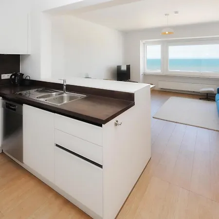 아파트 Lovely In With House Sea View